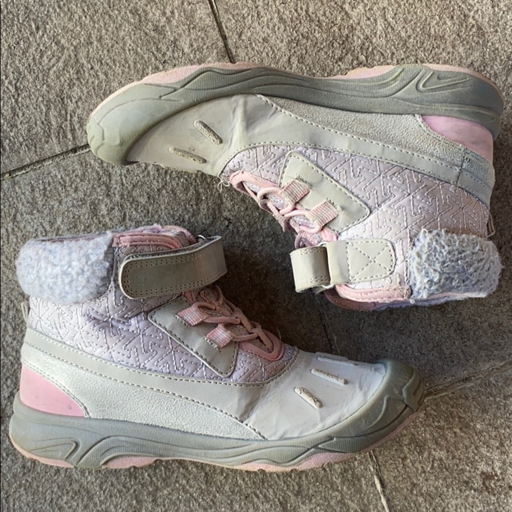 Girls Stride Rite winter boots size 13